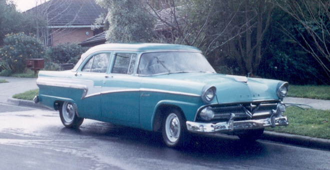 Anthony O'Donnell 58 Customline cropped04 Anthony O'Donnell 58 Customline cropped04