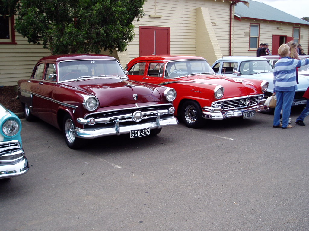 30th Two Red Cussies