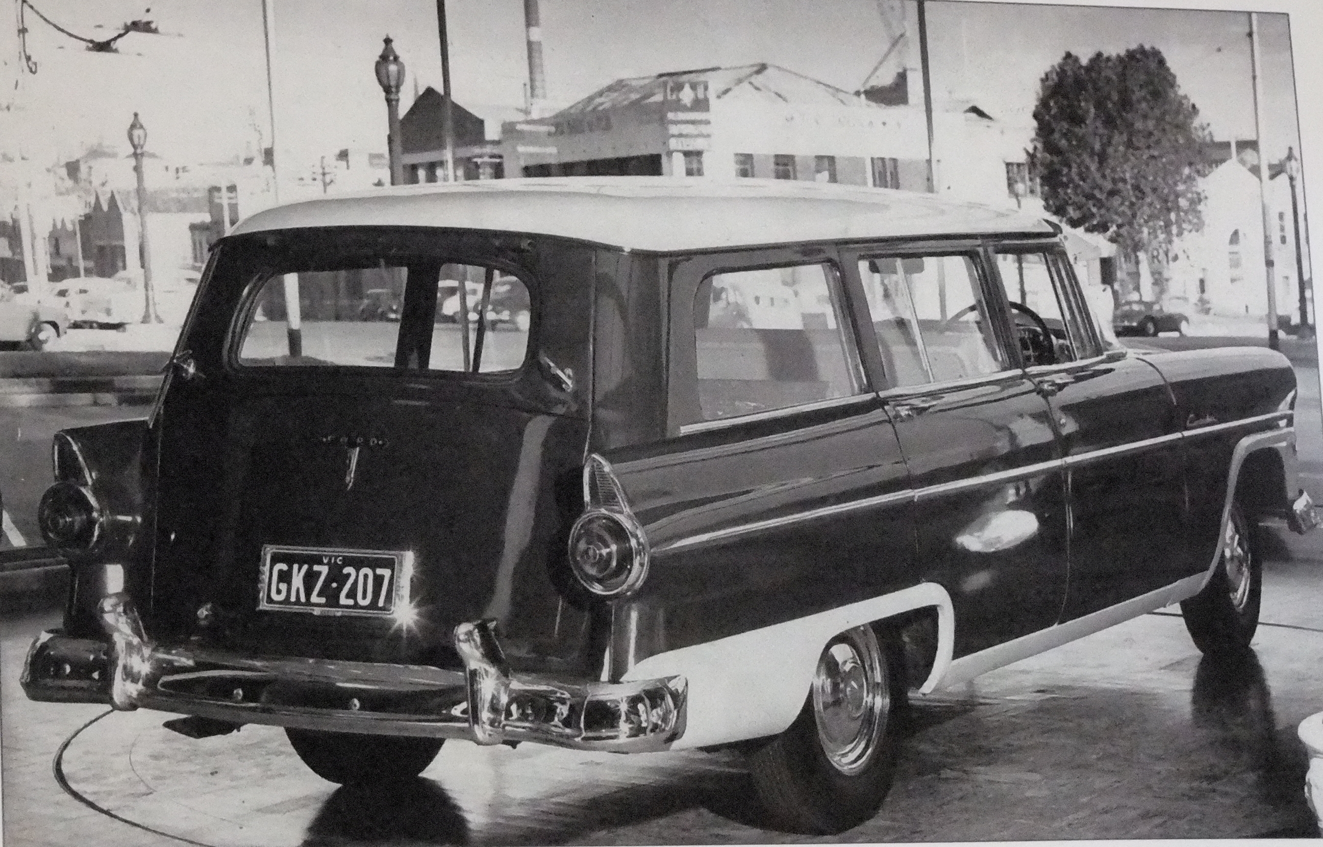 55 Cussy Wagon White Trim 2