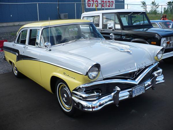 56 Meteor Rideau 4 D Sedan