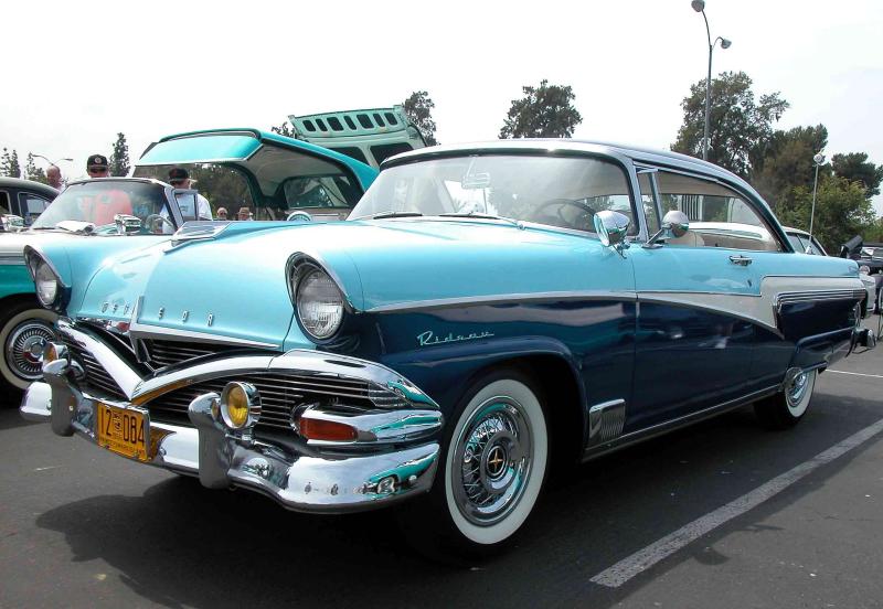 56 Meteor Rideau Vicky Side