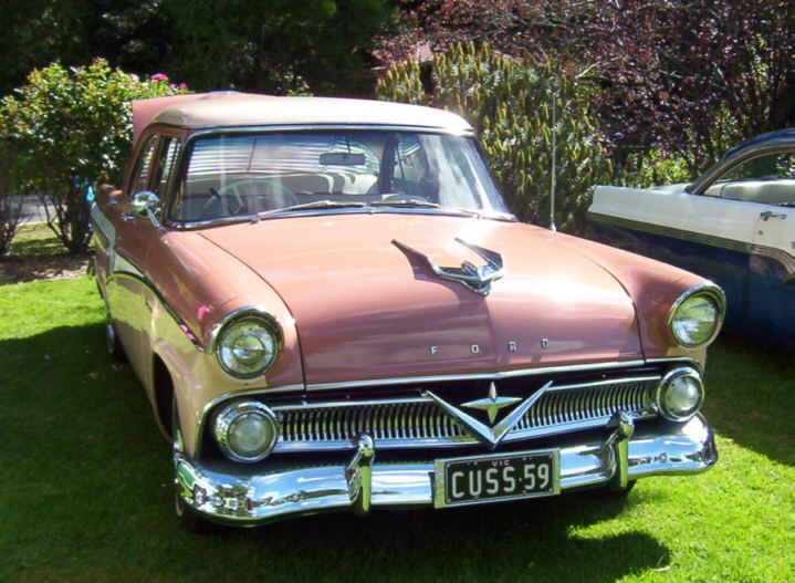 Ford Customline Brenda Shalders 58 Star Model